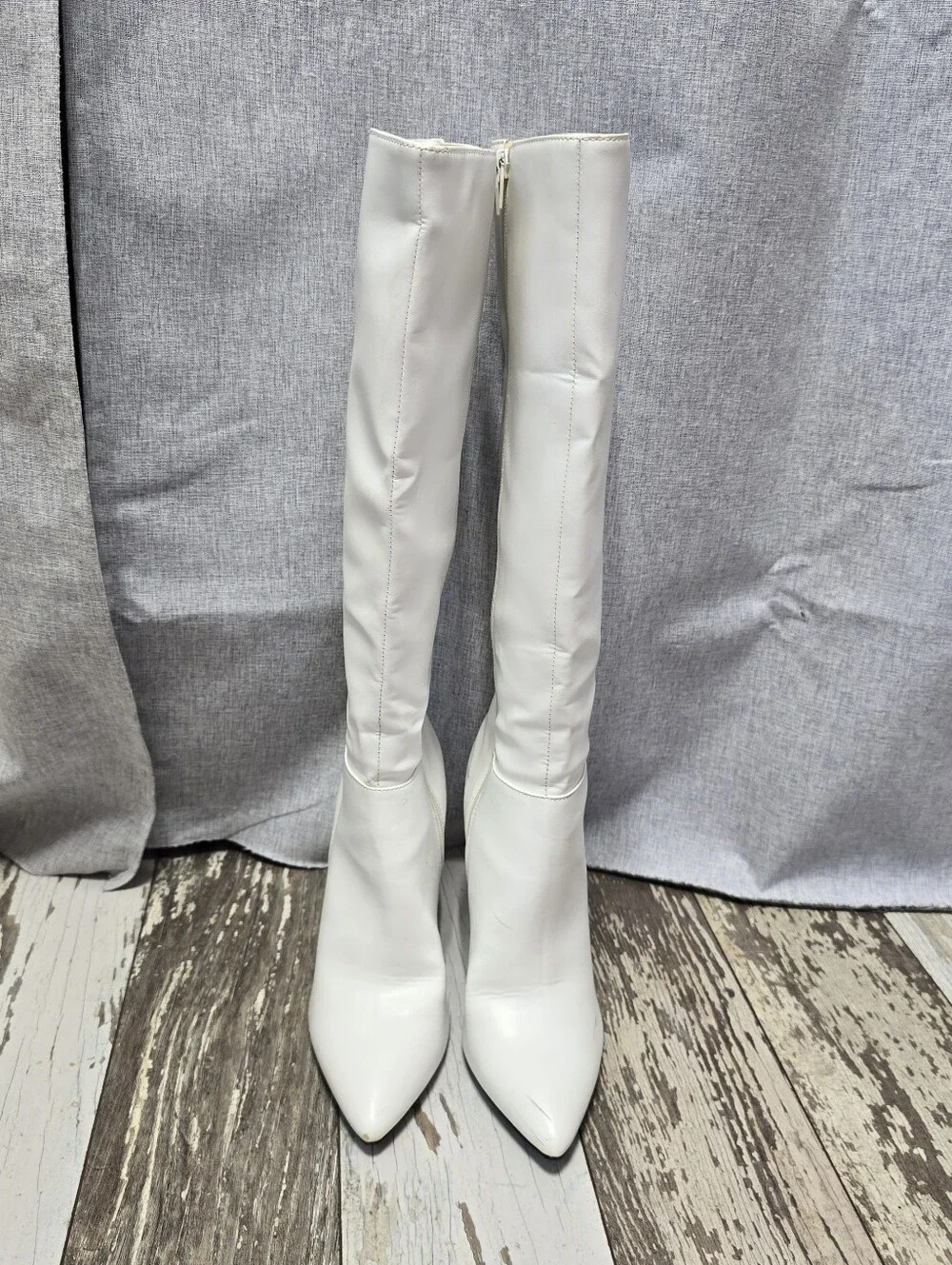 Forever 21 White Knee-High White Boots Pointed Toe Chunkie Block Heel Size 8